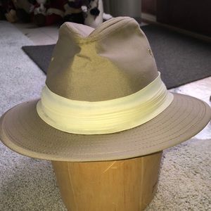 VINTAGE UNITED HATTERS CAP & MILLINERY FEDORA
